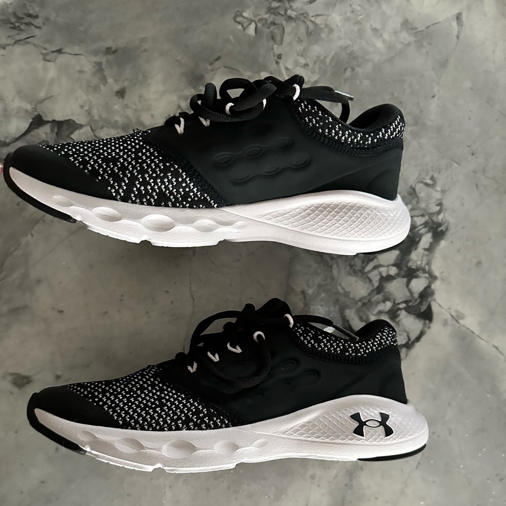 Brand New - Under Armour Big kids size 5.5
